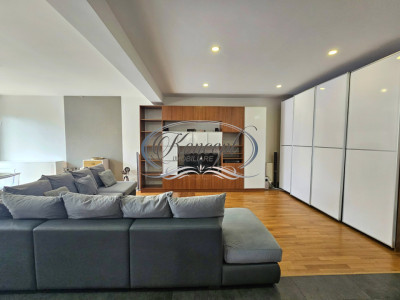 Apartament spatios cu doua locuri de parcare incluse