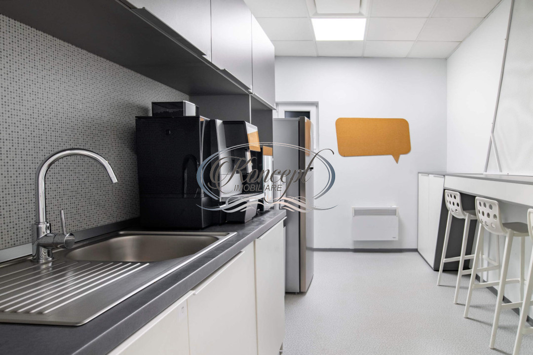 Spatiu birouri Ultracentral, cladire business moderna