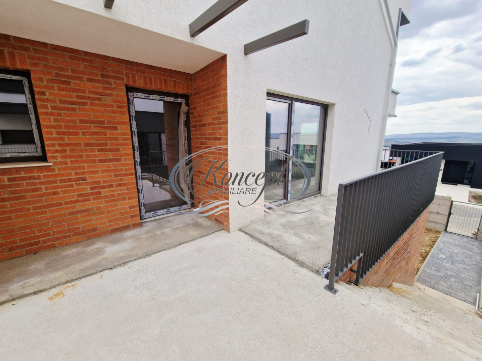 Duplex premium cu rooftop panoramic, in Voronet