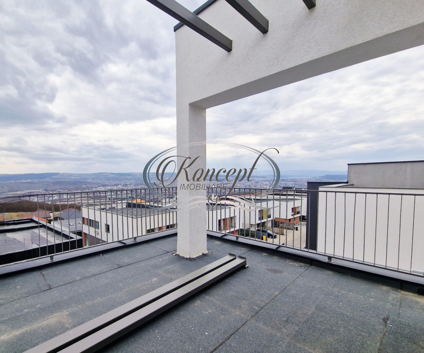 Duplex premium cu rooftop panoramic, in Voronet