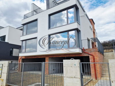Duplex premium cu rooftop panoramic, in Voronet