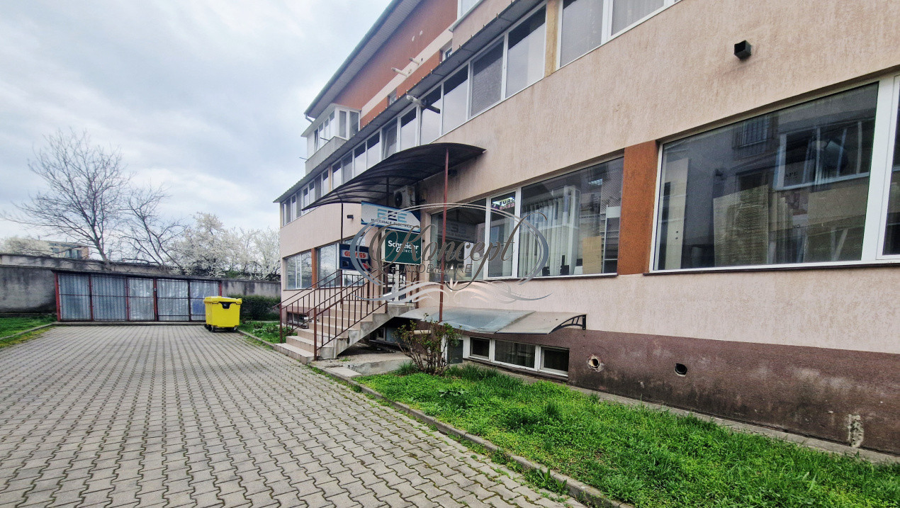 Apartament compact cu acces independentin apropiere de Sanex