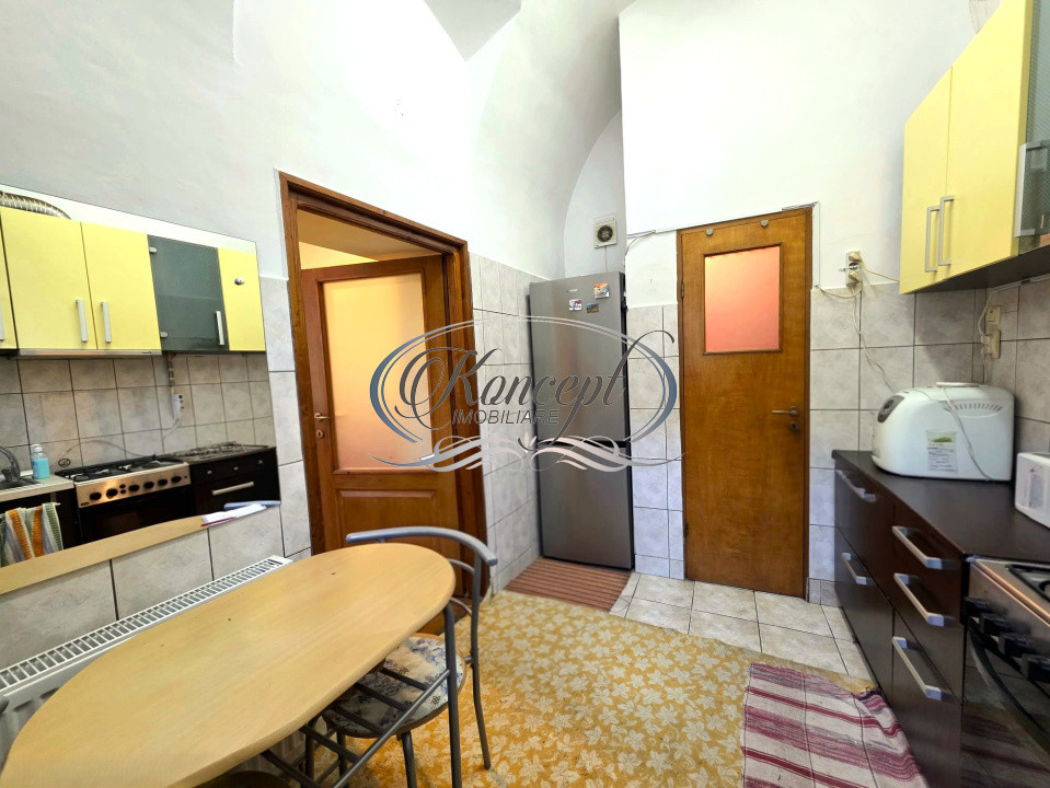 Apartament ultracentral, Piata Unirii, cu parcare proprie