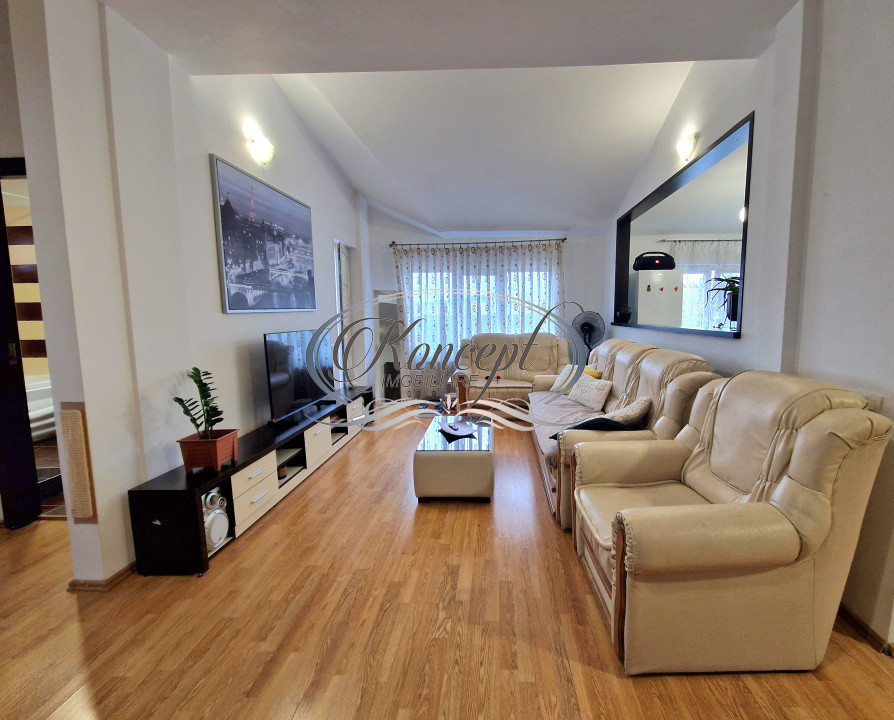 Apartament spatios cu garaj in Andrei Muresanu