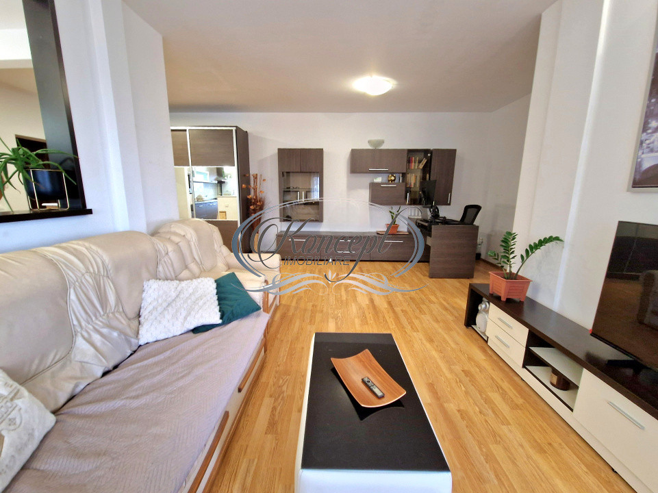 Apartament spatios cu garaj in Andrei Muresanu