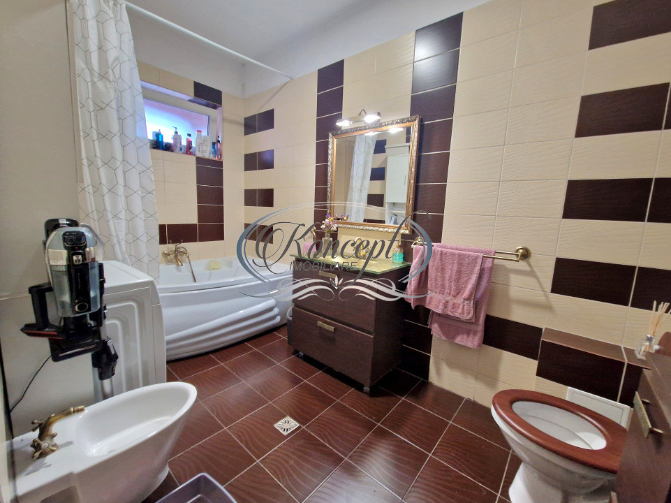Apartament spatios cu garaj in Andrei Muresanu