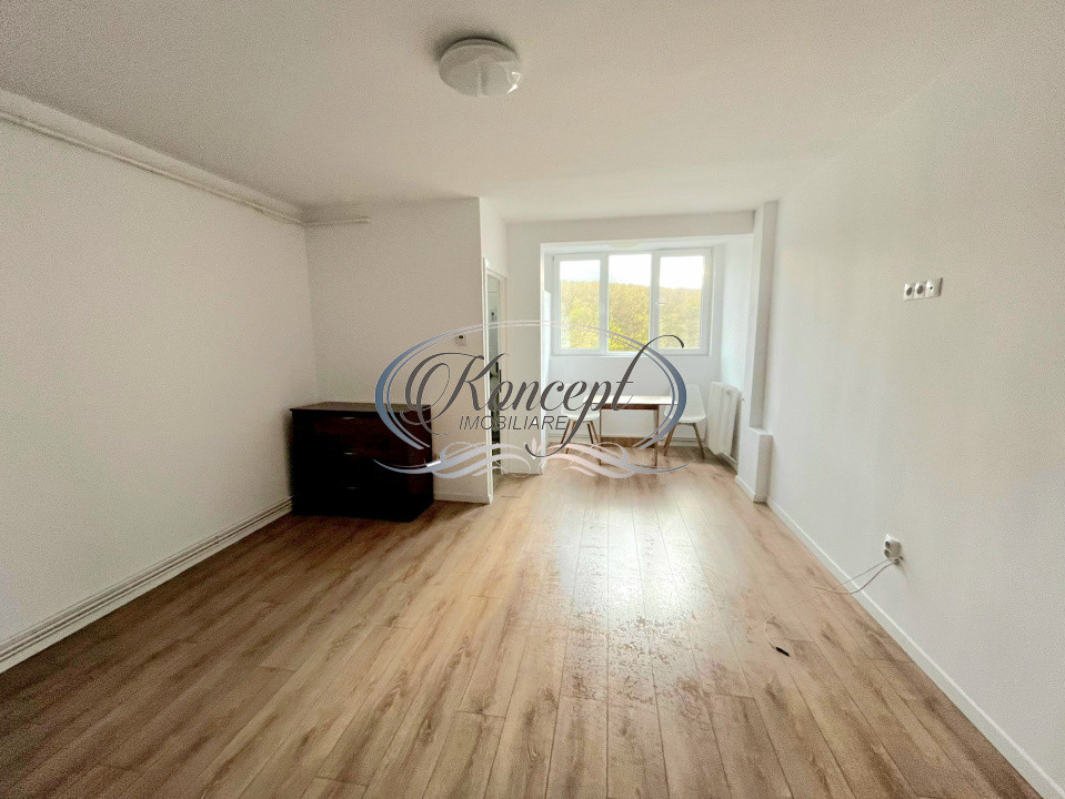 Garsoniera moderna Manastur, zona La Terenuri 