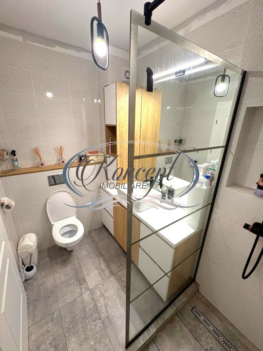 Apartament spatios cu 2 terase si parcare