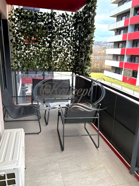 Apartament spatios cu 2 terase si parcare