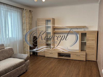 Locuinta confortabila la etaj intermediar, cu balcon inchis si AC