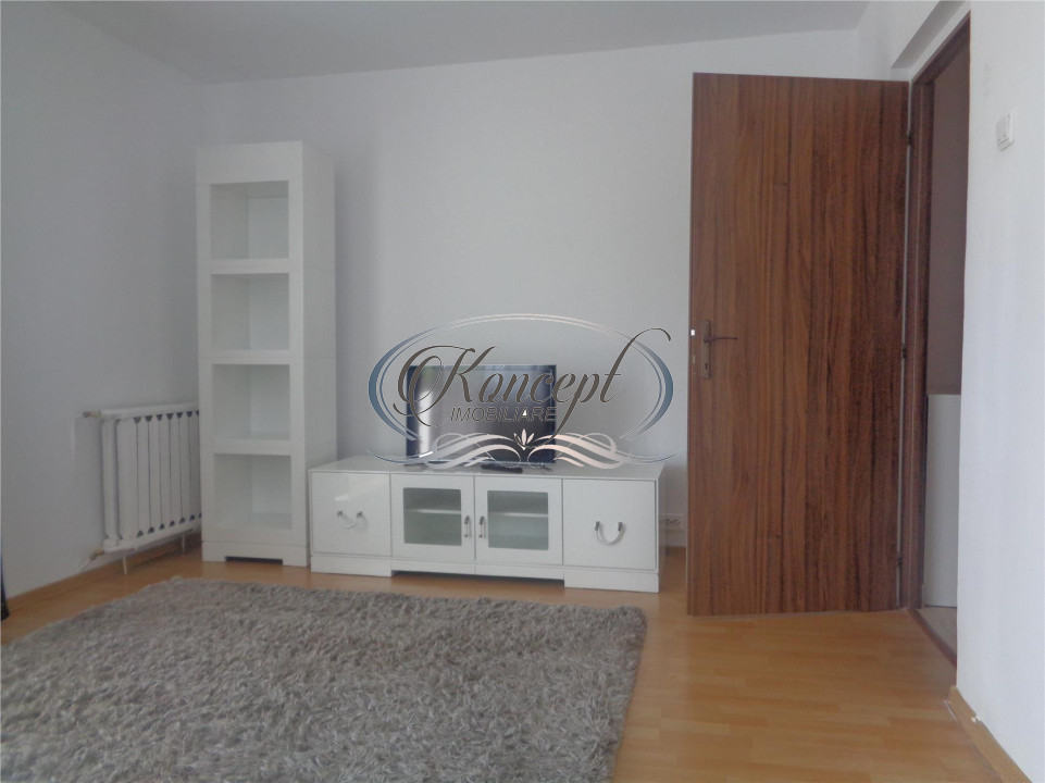 Apartament spatios cu parcare, zona Spitalului de Recuperare