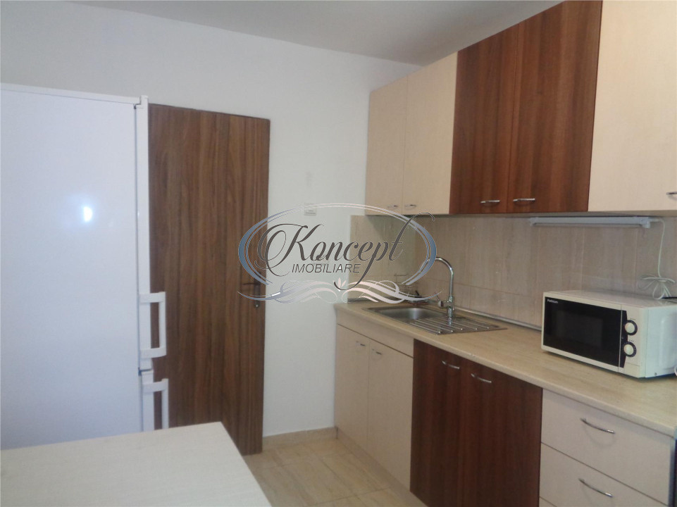 Apartament spatios cu parcare, zona Spitalului de Recuperare