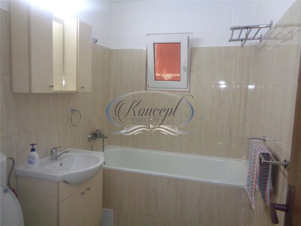 Apartament spatios cu parcare, zona Spitalului de Recuperare