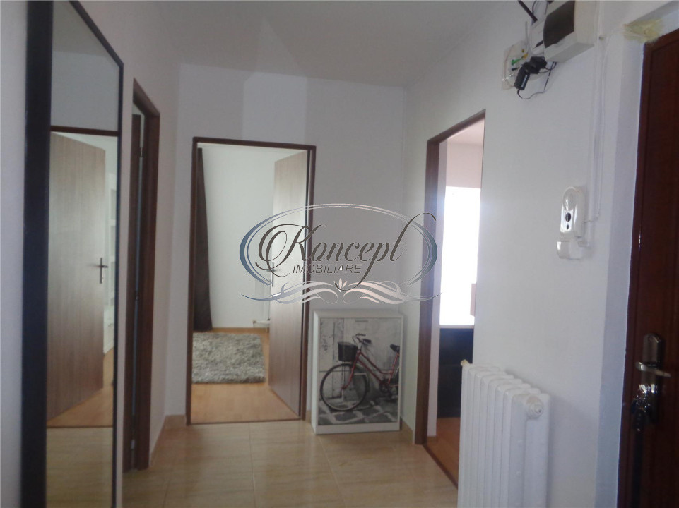 Apartament spatios cu parcare, zona Spitalului de Recuperare