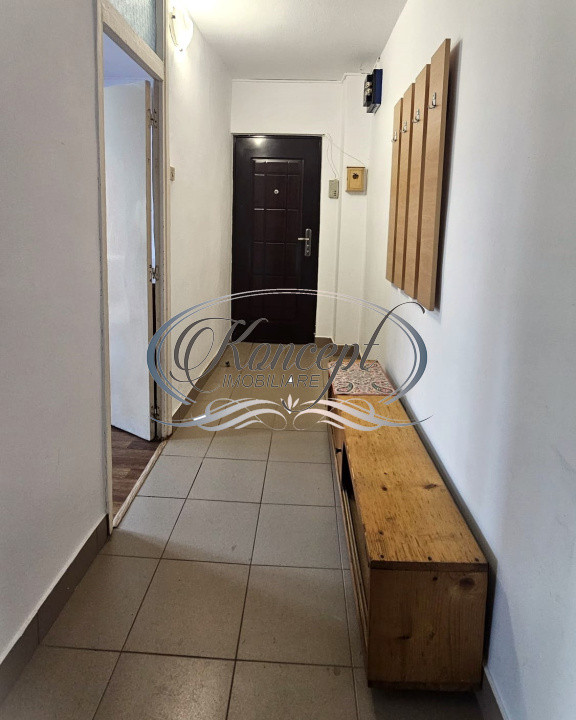Apartament decomandat, la etajul 1