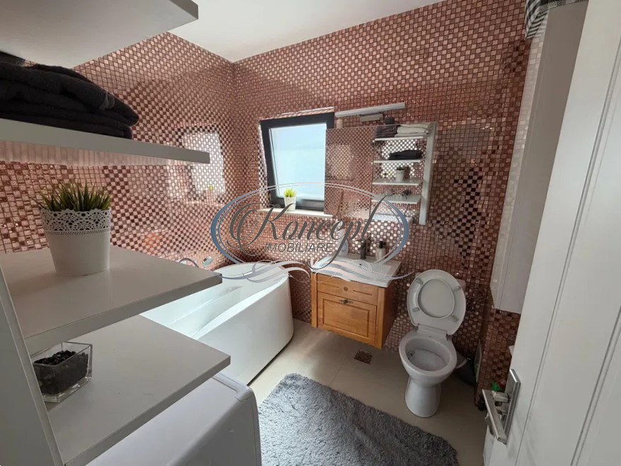 Apartament modern in Borhanci, bloc tip vila