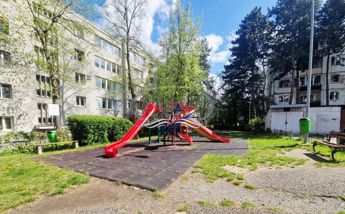Apartament spatios cu garaj pe str. Grigore Alexandrescu
