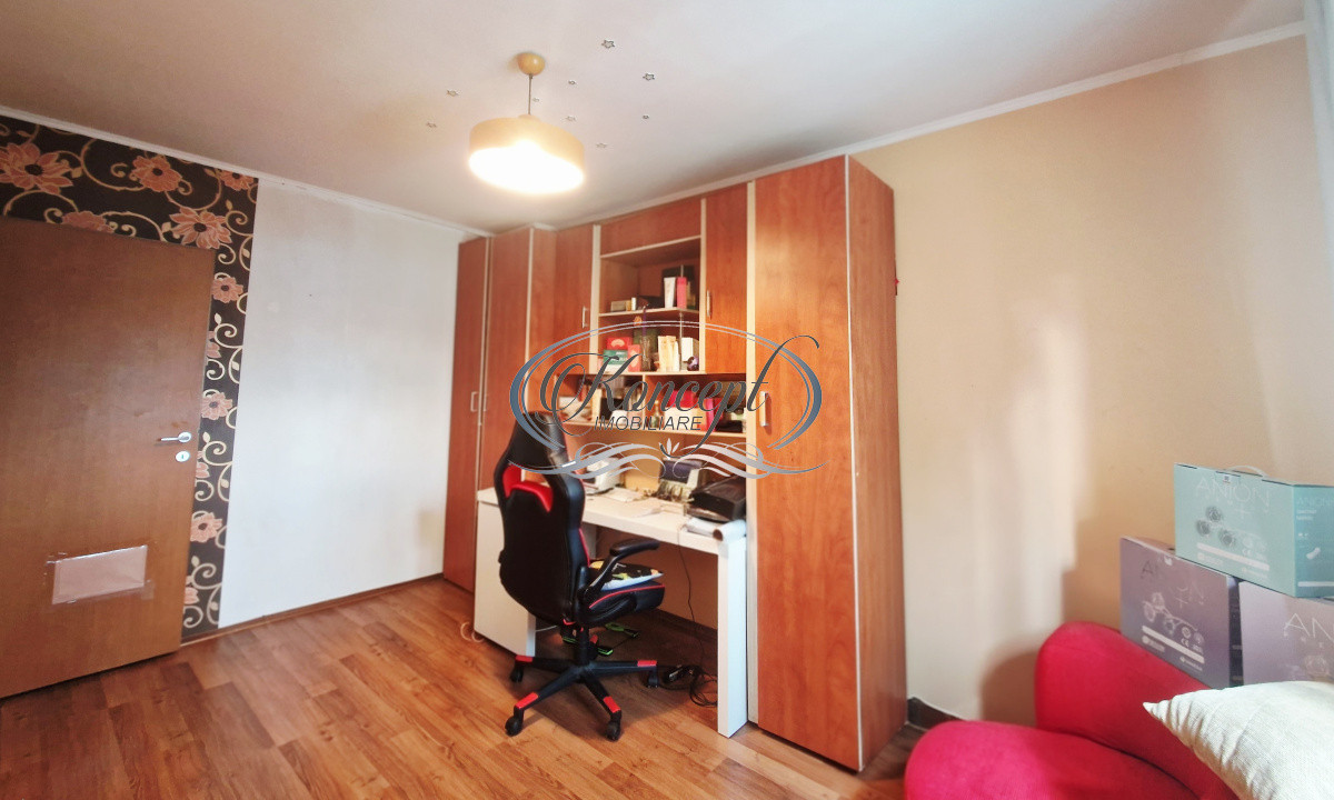 Apartament spatios cu garaj pe str. Grigore Alexandrescu