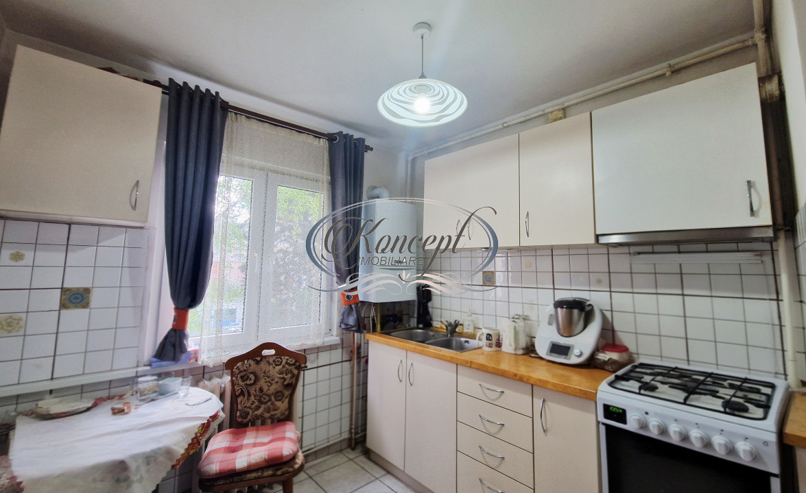 Apartament spatios cu garaj pe str. Grigore Alexandrescu