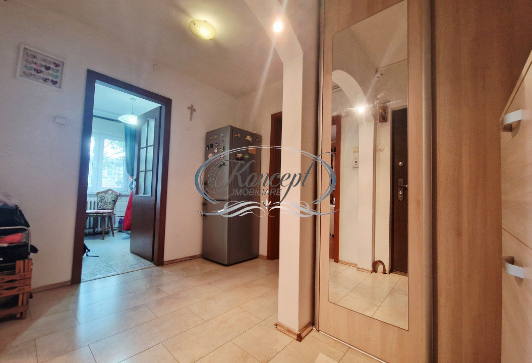 Apartament spatios cu garaj pe str. Grigore Alexandrescu