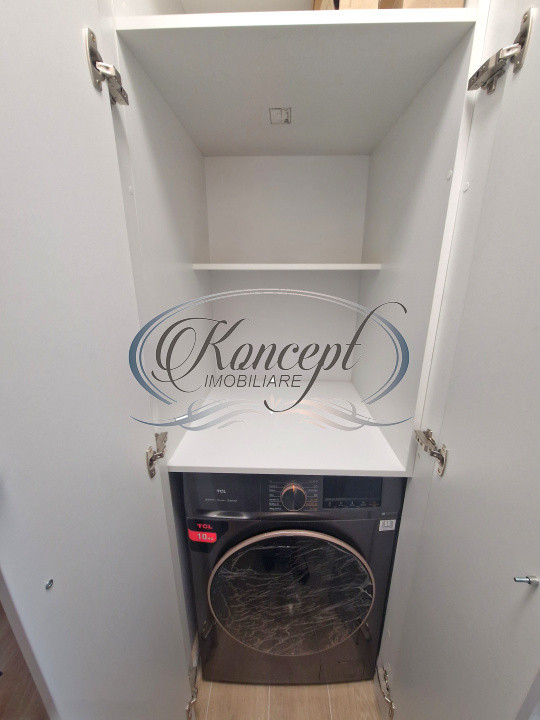 Apartament complet renovat cu garaj in zona Hotel Royal