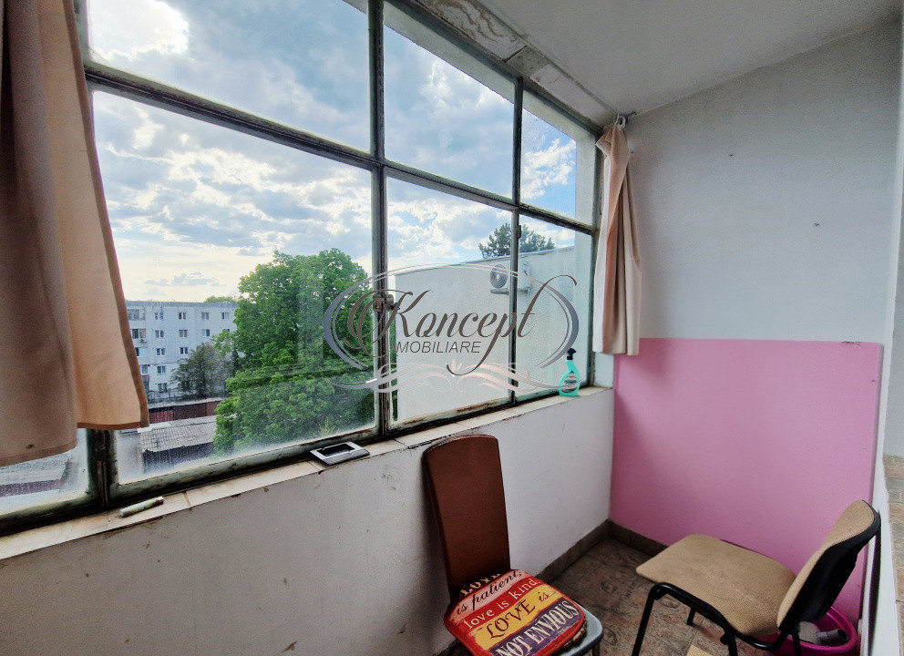 Apatament la cheie cu balcon inchis in zona Academiei de Muzica