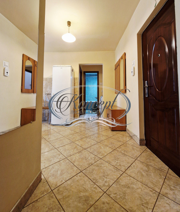 Apartament decomandat, etaj intermediar, zona Primaverii