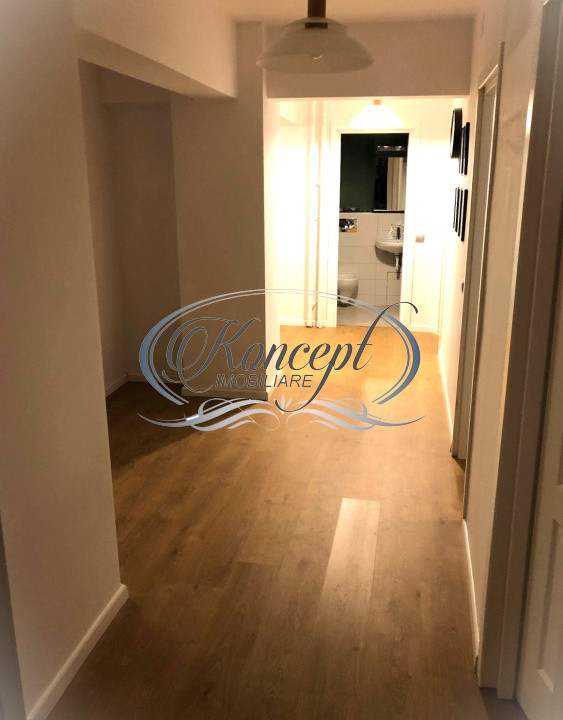 Apartament cu 3 camere, zona Piata Marasti