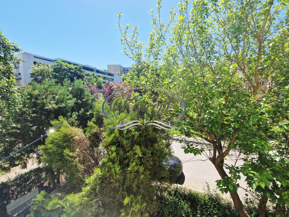 Apartamet renovat la cheie cu balcon inchis in Manastur