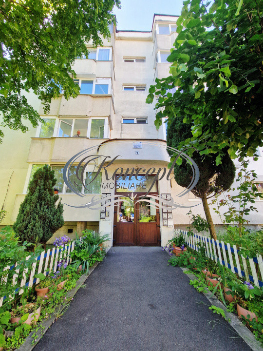 Apartamet renovat la cheie cu balcon inchis in Manastur
