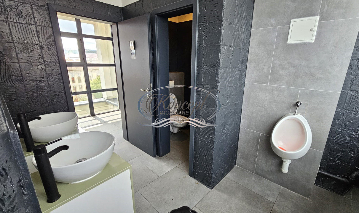 Spatiu office premium in Piata Mihai Viteazu