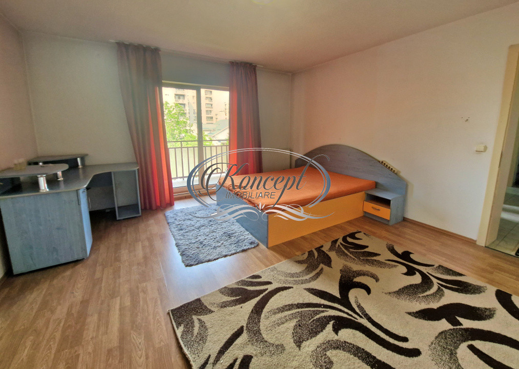 Apartament decomandat cu balcon in cartier Buna Ziua