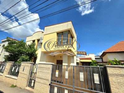 Casa individuala in zona exclusivista