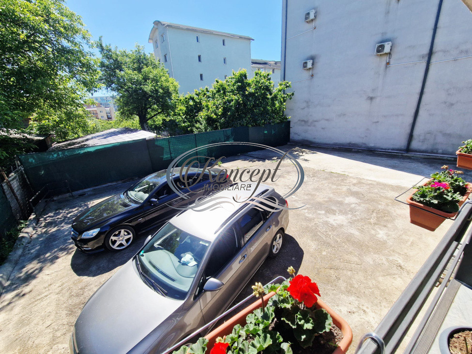 Casa pentru activitati de birouri in zona Mercedes-Benz