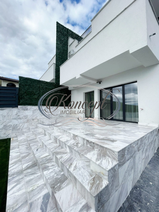 Duplex cu terasa tip rooftop si jacuzzi