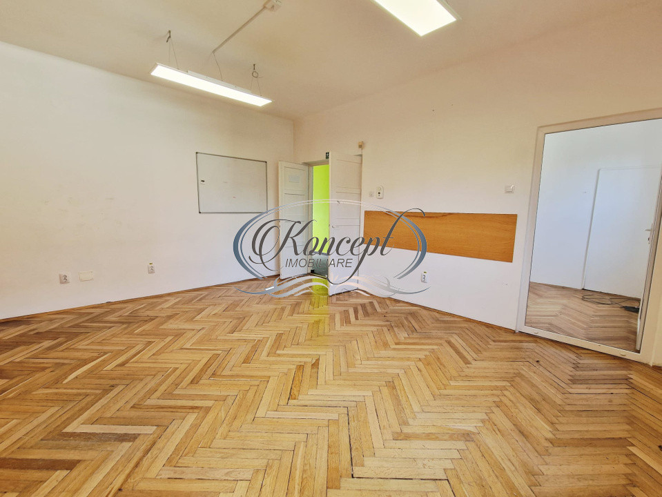 Casa / sediu firma in Andrei Muresanu