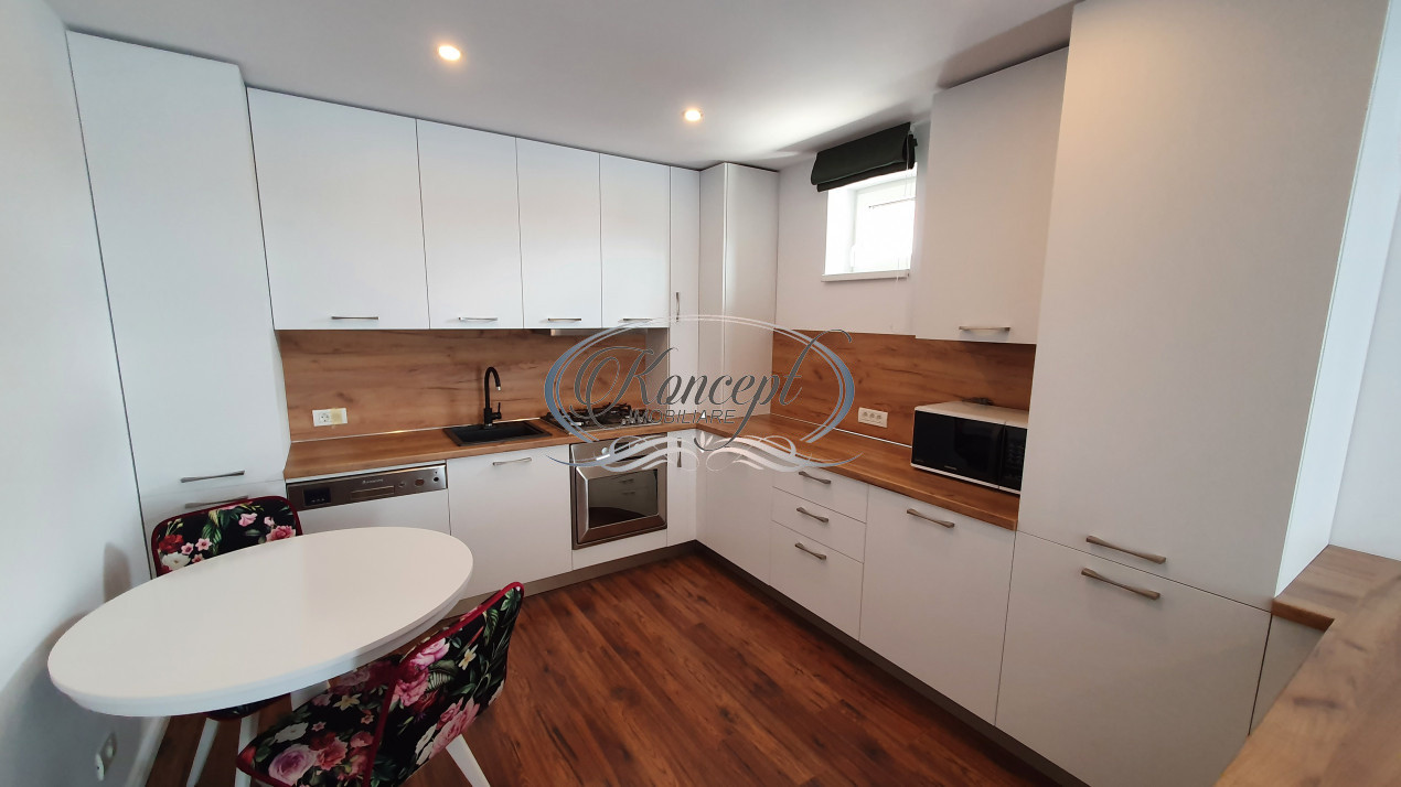 Apartament modern cu terasa si panorama