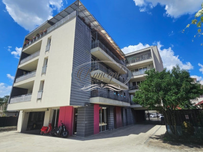 Apartament cu parcare subterana si boxa, Semicentral