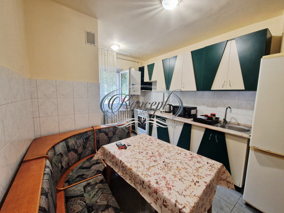 Apartament spatios cu parcare in apropiere de Golden Tulip
