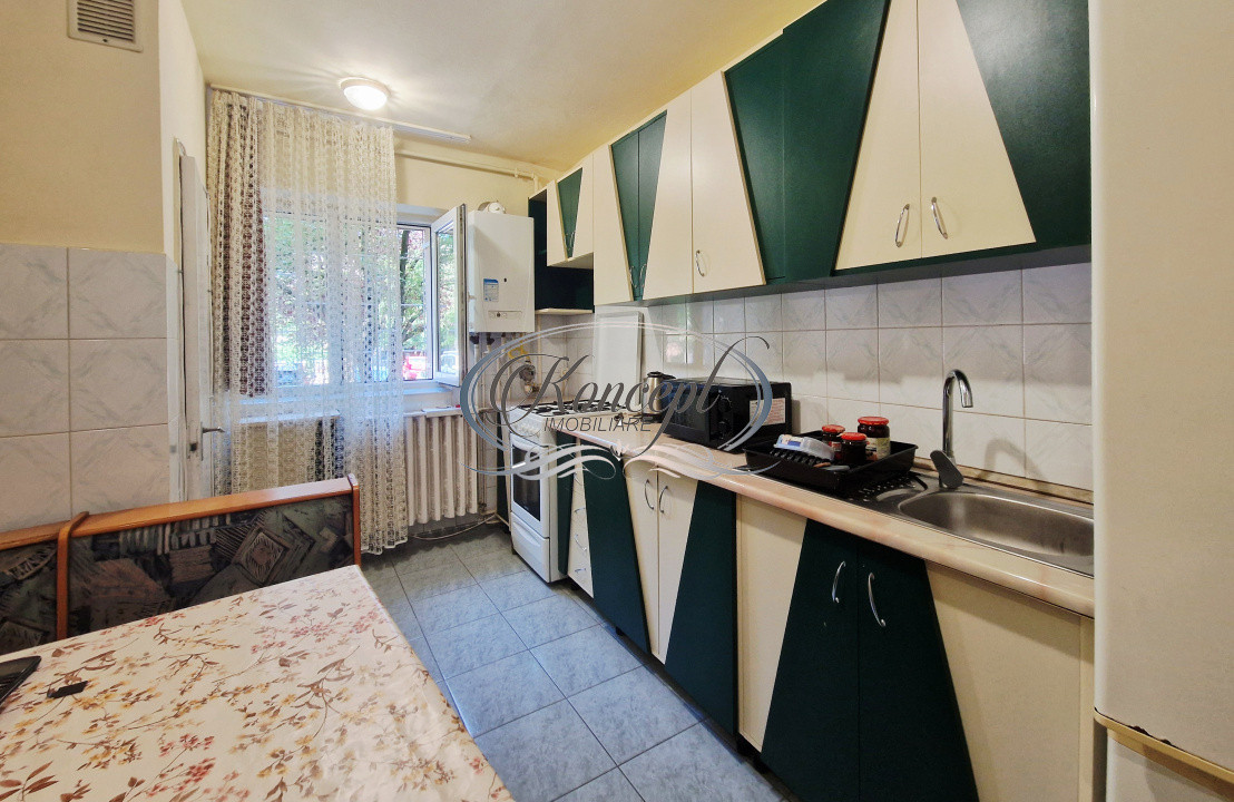 Apartament spatios cu parcare in apropiere de Golden Tulip