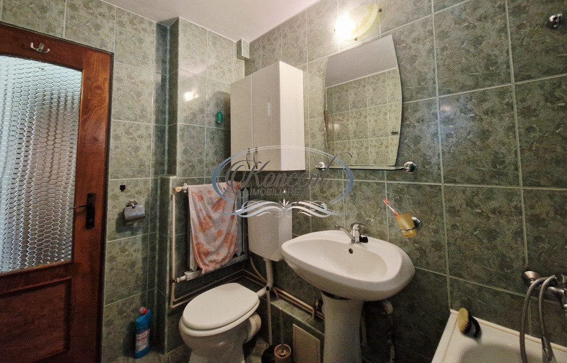 Apartament spatios cu parcare in apropiere de Golden Tulip