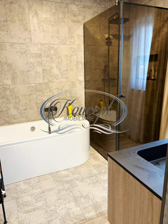 Casa eficienta energetic cu finisaje si dotari premium