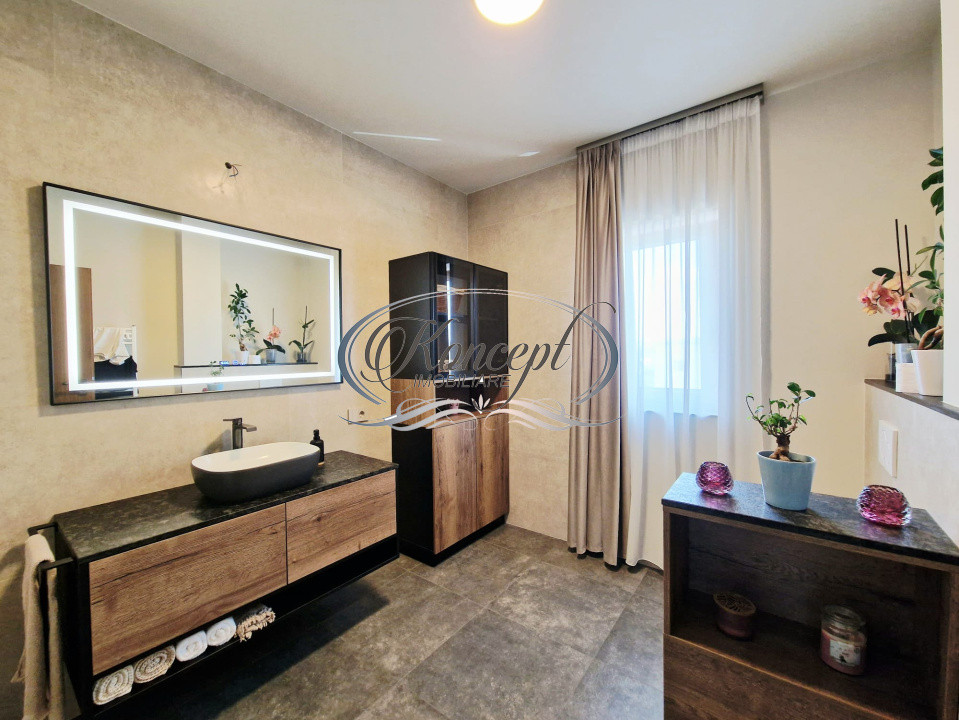 Casa eficienta energetic cu finisaje si dotari premium