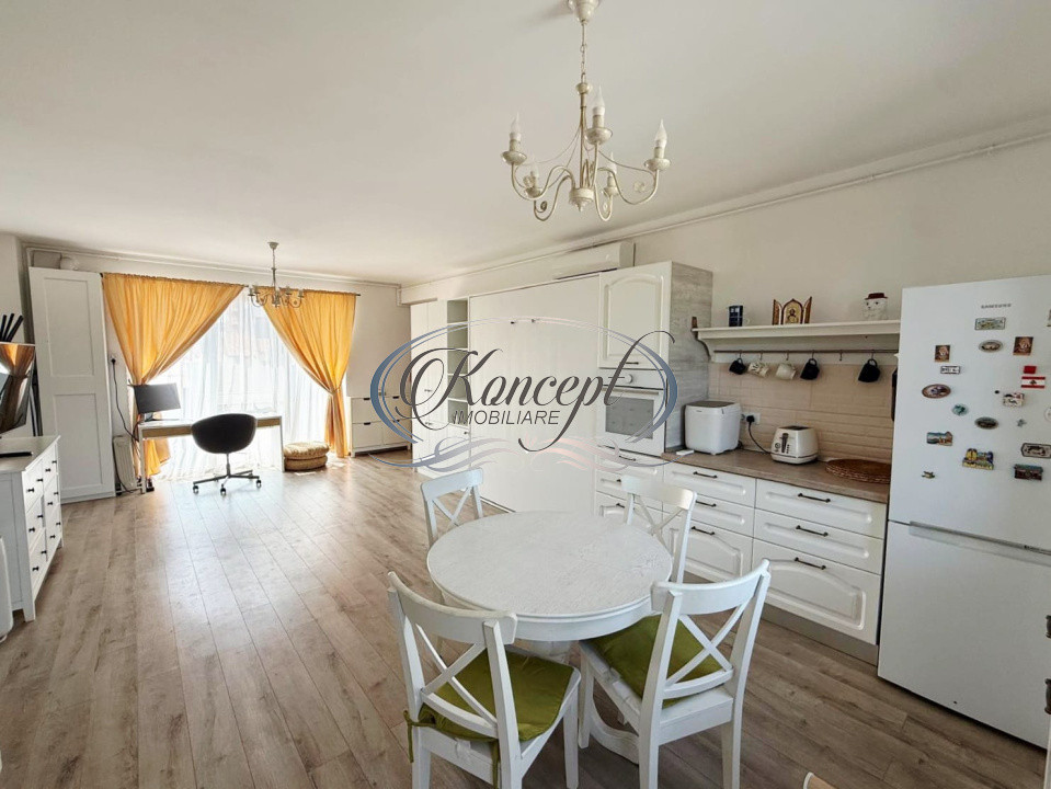Apartament spatios cu 2 garaje in Piata Abator
