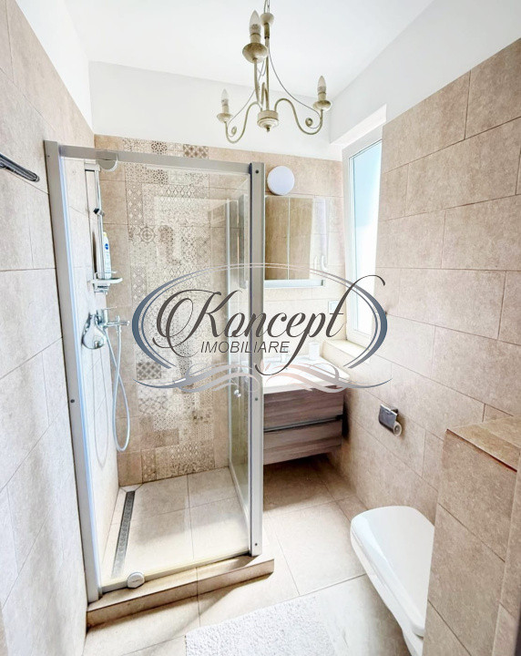 Apartament spatios cu 2 garaje in Piata Abator