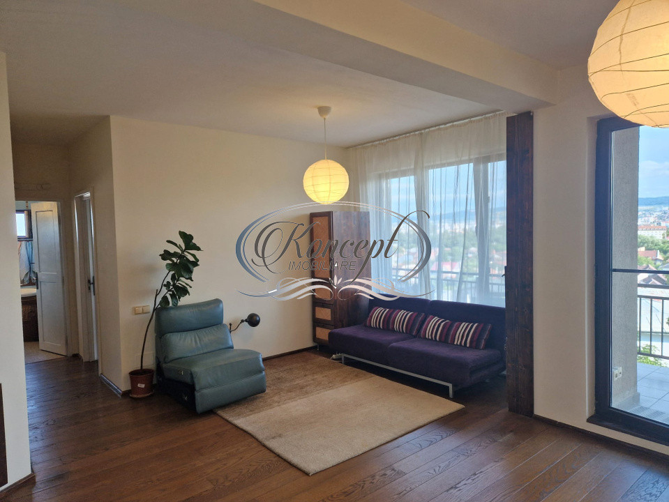 Apartament luminos cu balcon generos si panorama deosebita, in Dambul Rotund