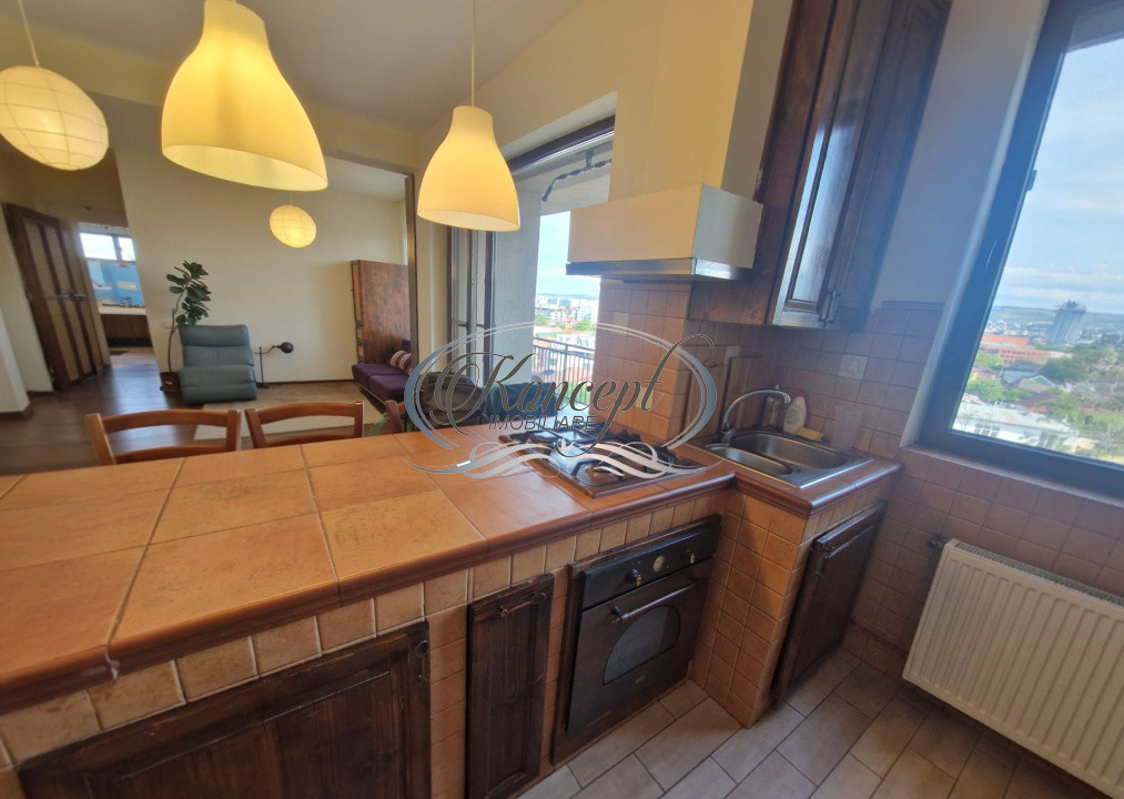 Apartament luminos cu balcon generos si panorama deosebita, in Dambul Rotund
