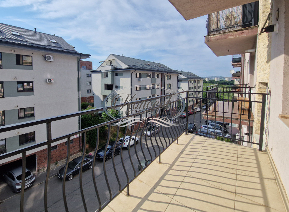 Apartament modern cu balcon si parcare in Borhanci