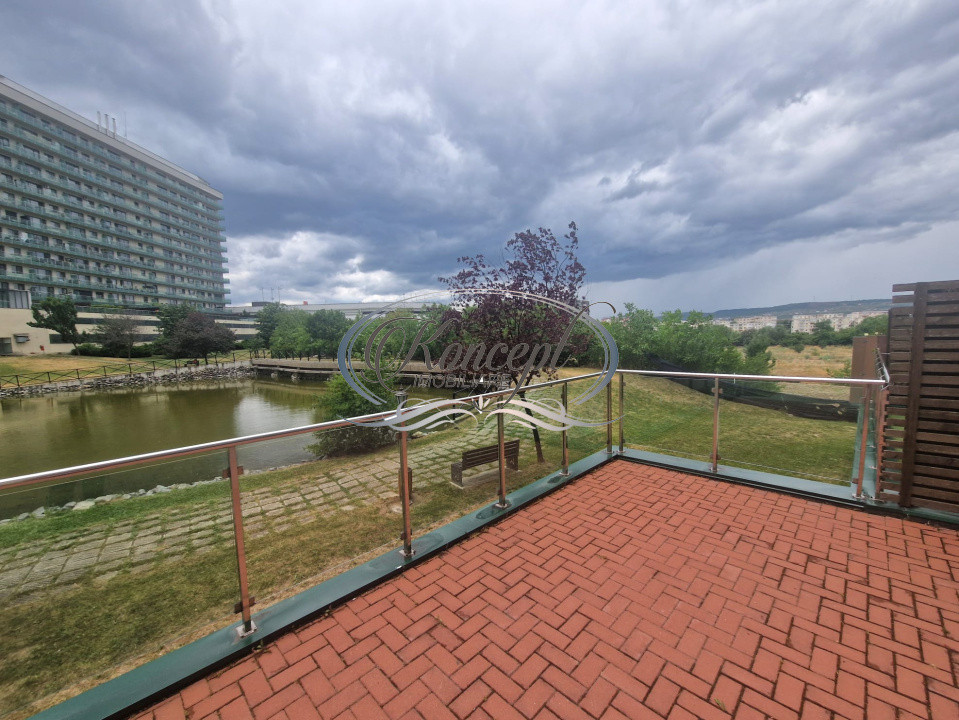 Apartament elegant cu terasa generoasa in Viva City