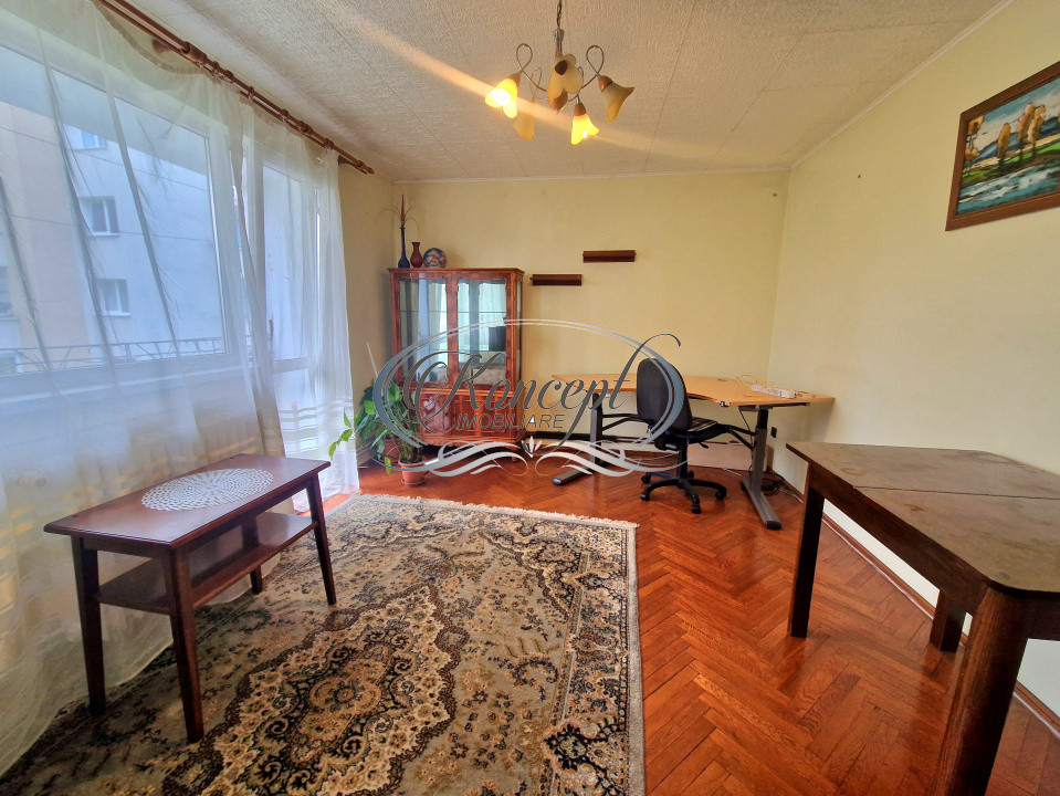 Apartament cu balcon si centrala proprie in zona BIG